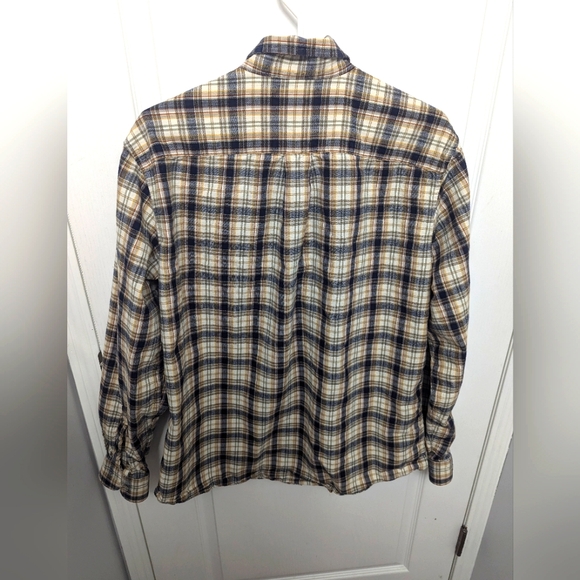 Eddie Bauer Classic Fit Size Large - Picture 2 of 3